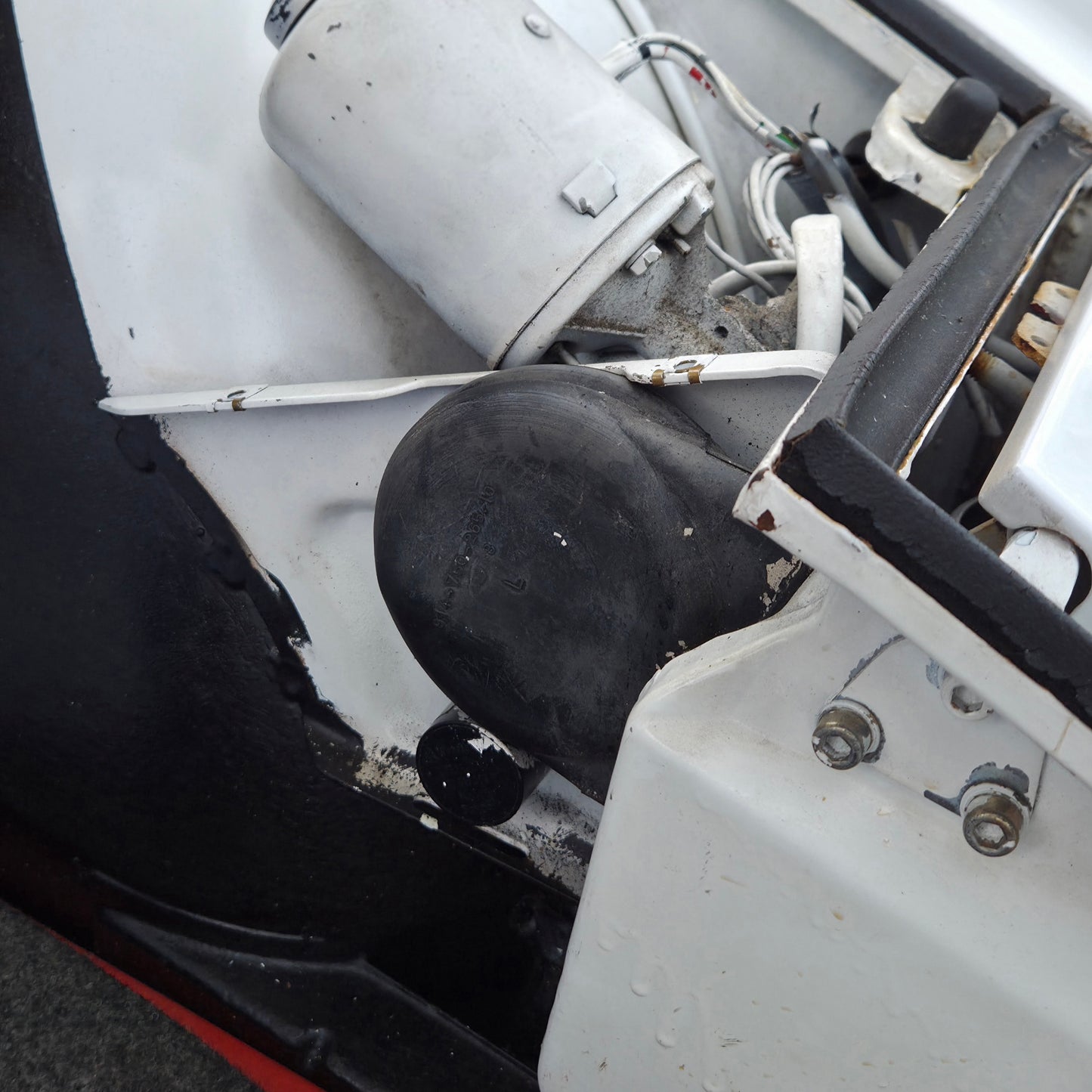 Paire de Caches Protection Moteur de Phare – Porsche 914